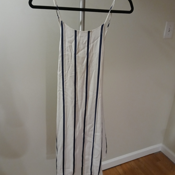 Striped Shift Dress - Picture 4 of 4